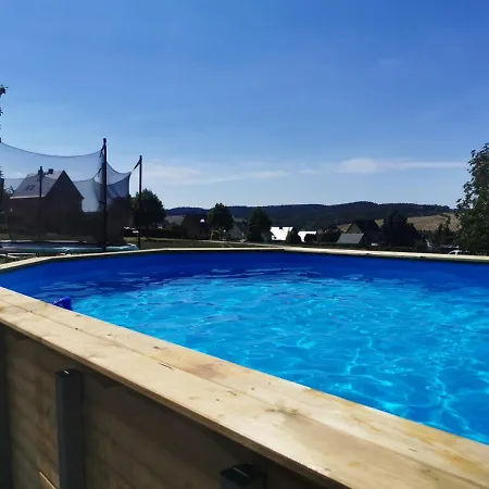 Waldblick Mit Pool Und Kinderspielplatz