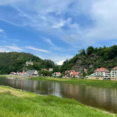 Naehe Dresden Mit Pool & Spielplatz - 