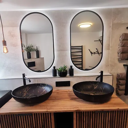 Apartmán Naehe Dresden Mit Pool & Spielplatz - 