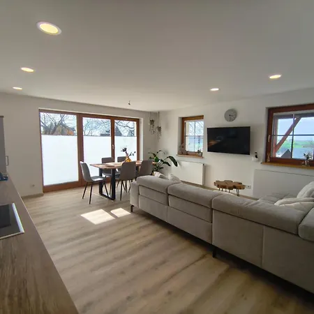 Waldblick Mit Pool Und Kinderspielplatz Apartment *